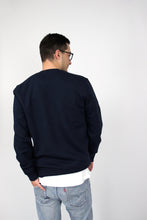 Lade das Bild in den Galerie-Viewer, Sweater Classic